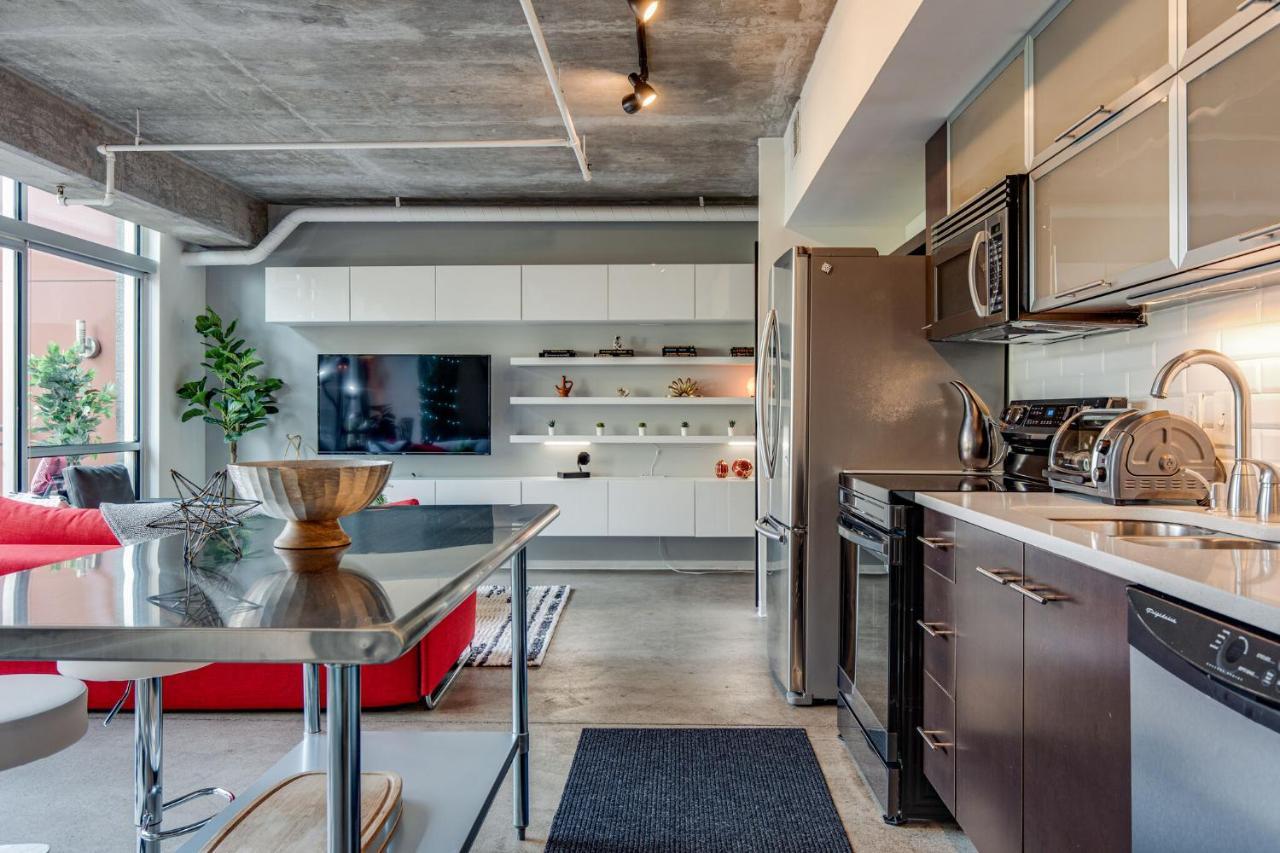 Luxe + Modern Johnny Cash Inspired Executive Condo Nashville Exterior foto