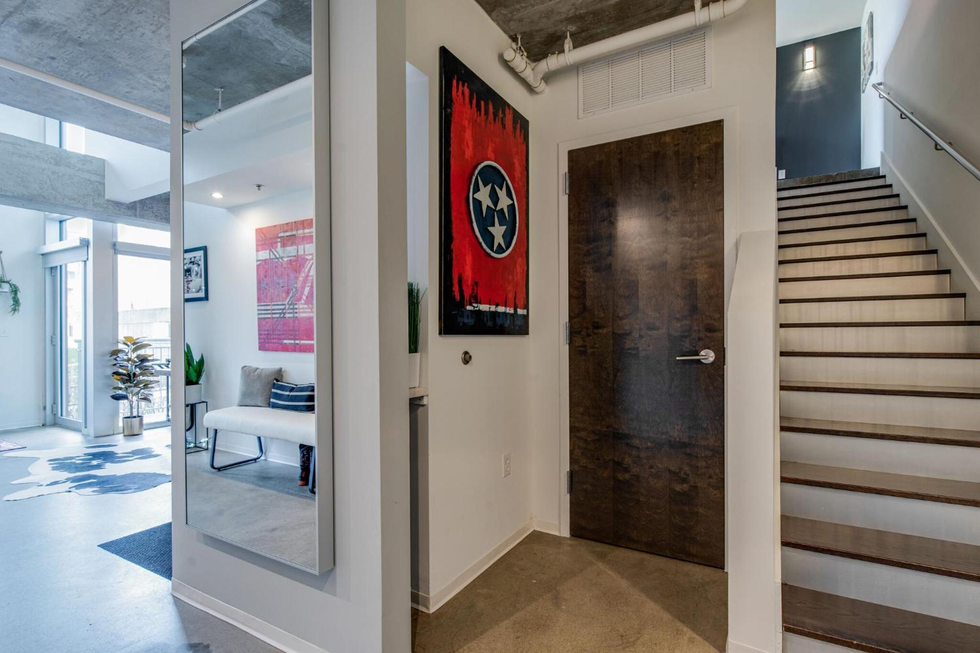 Luxe + Modern Johnny Cash Inspired Executive Condo Nashville Exterior foto